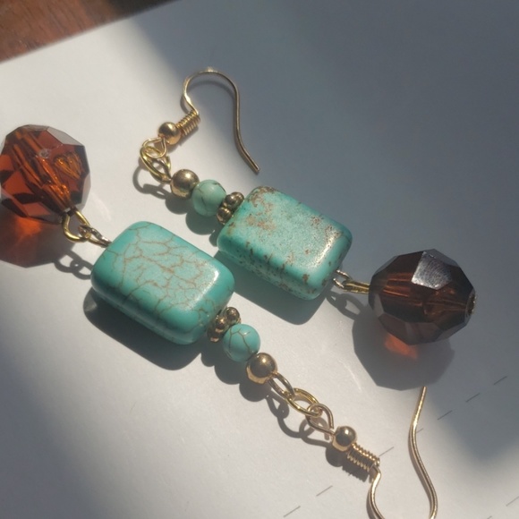 Turquoise/ Golden/ Statement Earring's - Picture 5 of 6